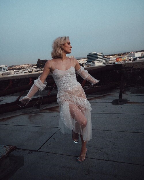 1886e1496541543a13d595af71851e8d