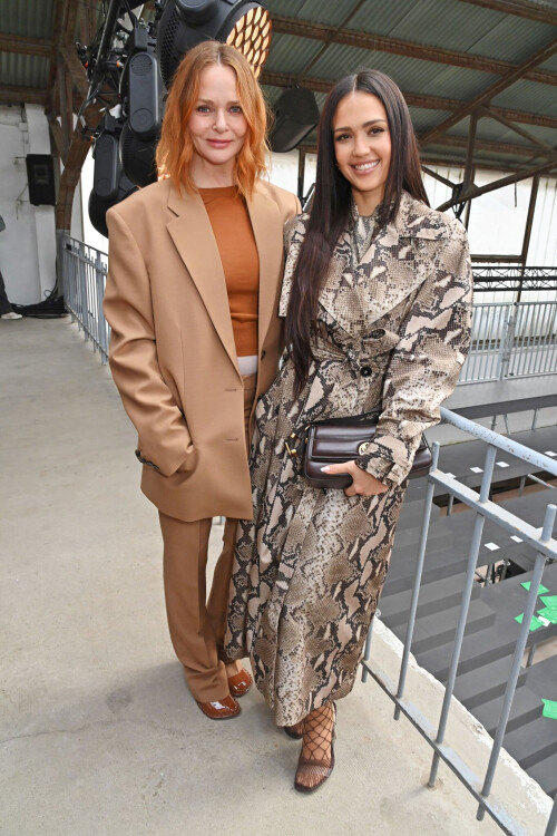 250b555b6b0a4d2e257b0b3246c5e29d