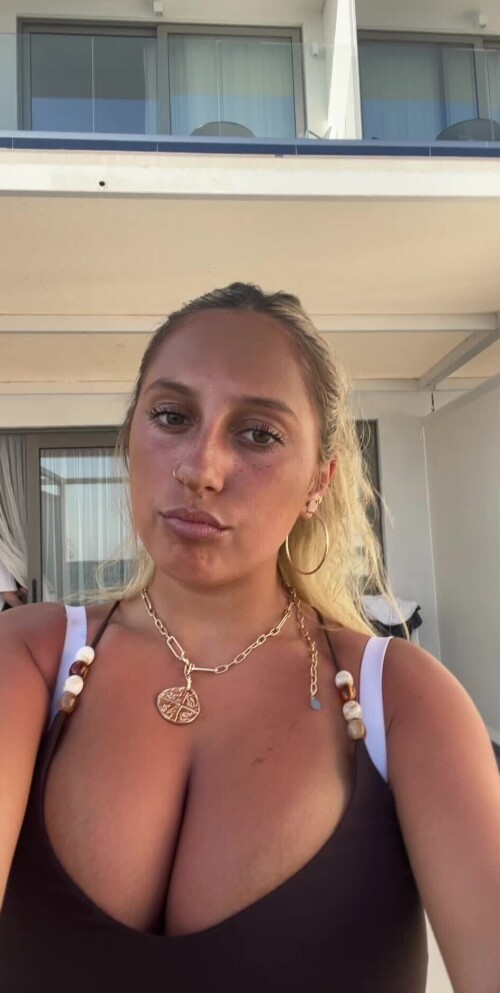 2a2e1a677a059a031ca40a0edc8ef802