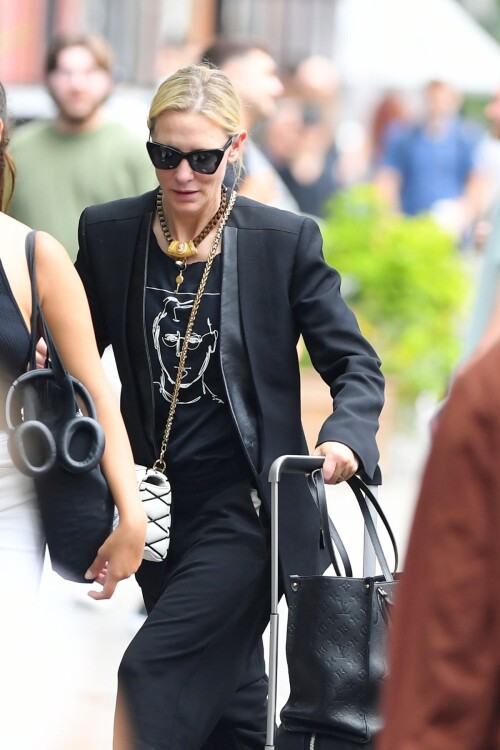 39c7c6f5cf994b132526e7bc0bed7cc6