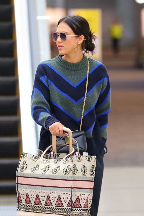 3d3ce930848c1b2eccdde2bb19171327