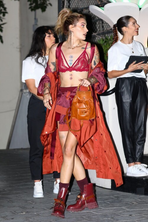 42ab4b4d04d9dd2faee537fb8b4574cb