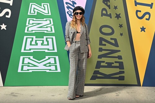 42e3703bbcfa24f56f33d1d15eaea385