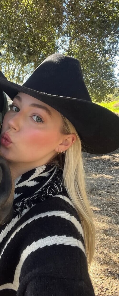 5460a8b7210abb58d757ffe32b7ec8e4