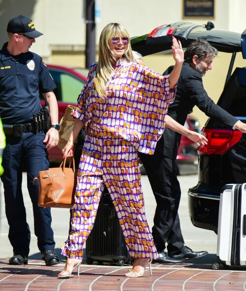 5c6c5228529c574afbaf0e8e79aa2bfc