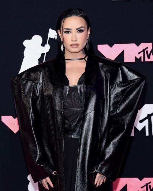 5d20e74fb26ad4eb133a4eebbd81867a