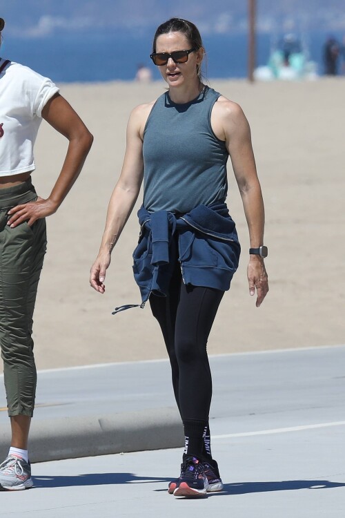 647e2cf234eb6388fa7a24f3ee533e3a