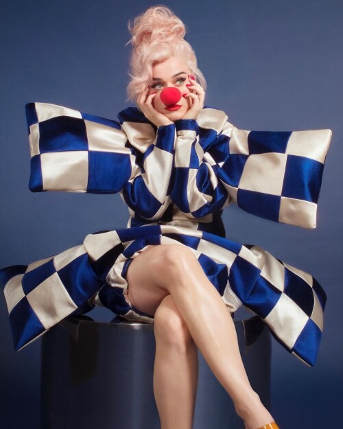 69d790f34f3a2753202a416616532d91