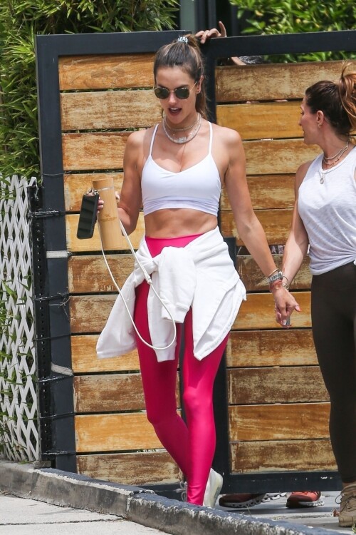 75f85813d01e2f5b0a887b7a71eb8c1e