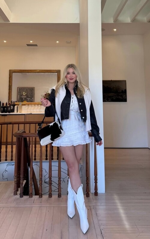 80cae350bd0c4f41fef6cc800a18e103