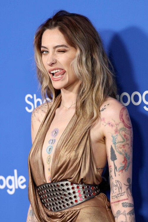 8258e9381db7f5359e5c68674017c834