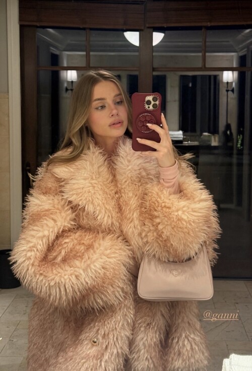 89e495f22cdc815ce9727d209ce49724