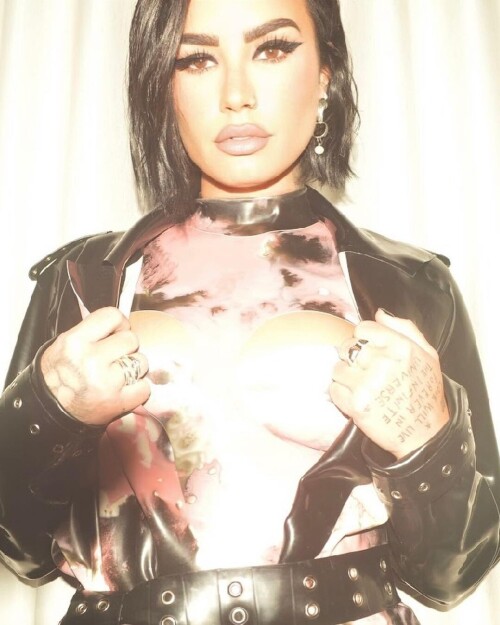 92442d1319a37db6d95c442bc2ab3b8f