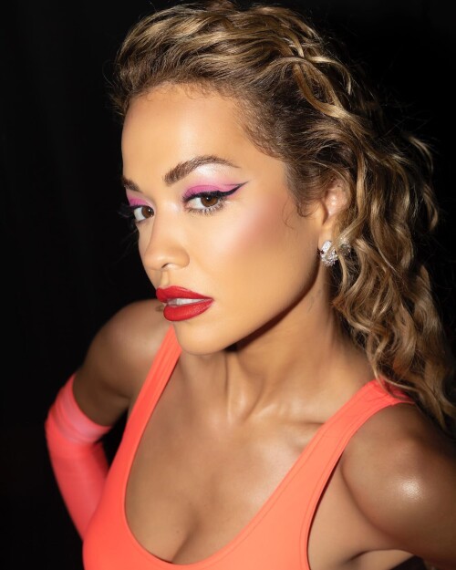 98b32bdeea13fe5df307630ab178c242