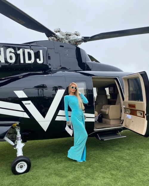 9e75cac6d84b5c51a22eb7a49973ffdd