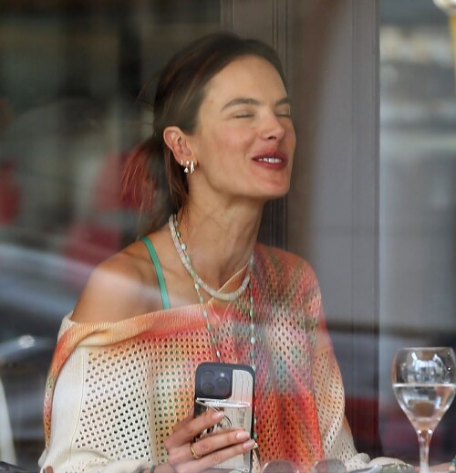 ac6e2d1320cf94d3f865b5f3a9d2af24