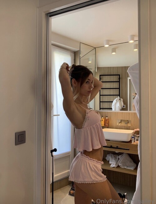 ae2e597bf70801efbc8e4c4454246b15