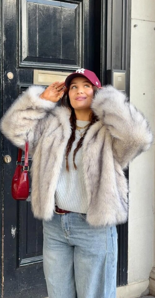 b5fedd4cc7e17193ab25922232ca0824