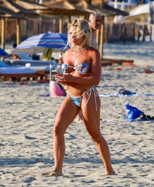 c1a6683f93237329e1a8e32d7f0f6177