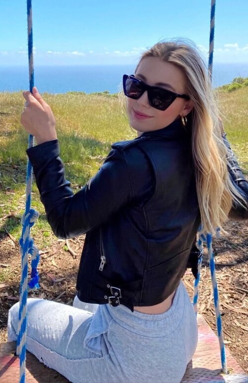 c3ddadad6cd69f0bc60d79336ae77580