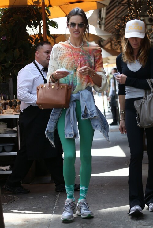 d0b7b30c20a54d75ad17a76a4c7b3a9e