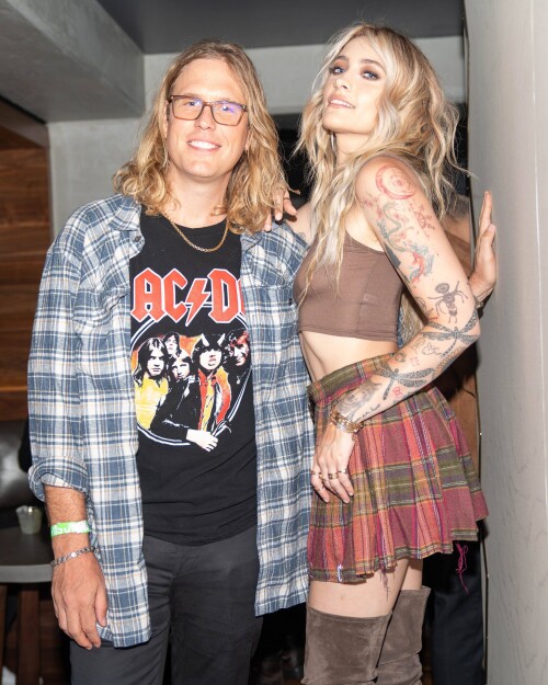 d5727c534f3807416579d530bc925d43