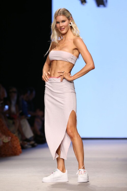 db4f97aba6425f25076d61b918c145fd