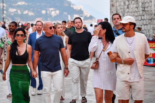 dd2efea49c6a3d36bc3f9bdd87a8cacf