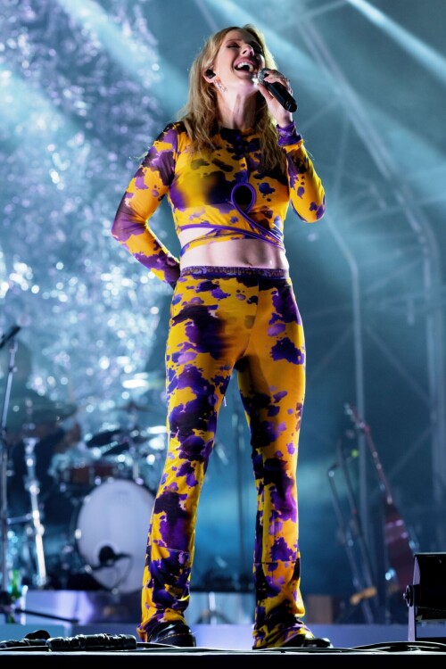 e6e5e55addb8427aafbfa6483aca8a29