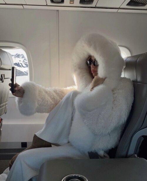 ef090b1ff0bd660aaaa46684998ffefc