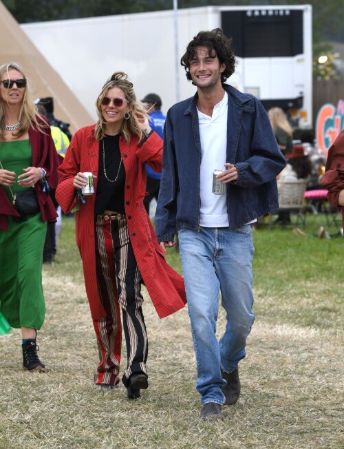 f5c5e63b4905f362f9b286a371a51f65