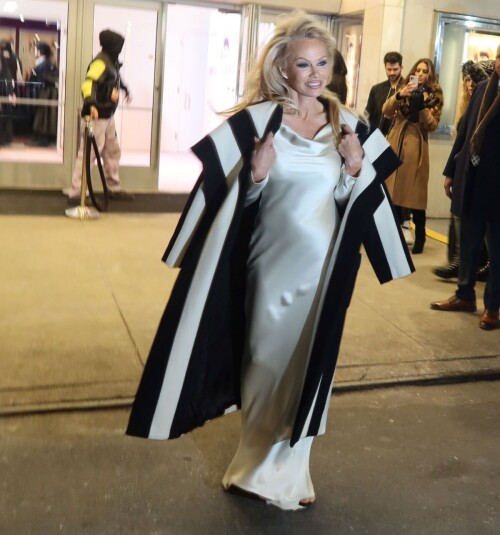 ffdc98bd9a9050e17bb4a9b54acdae1c