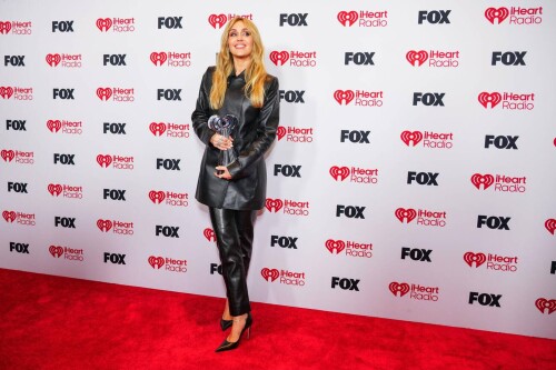 33803e0ea40f9a34df4ab163272487b3