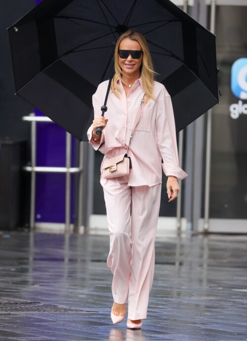 33c10214e8dd0318c9a1d5b10ba0ea85