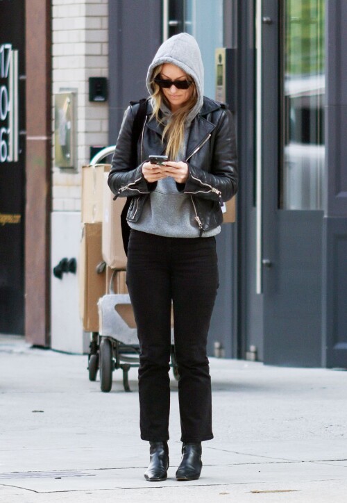 51682e37891b37730a349bb2cb2b7bfe