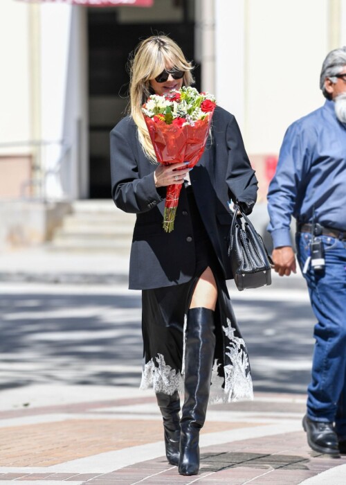 55b252abe20334bad7740f85a42dab01