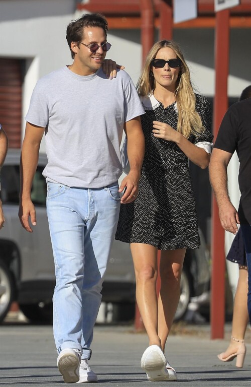 57b19ef67e5ab0ad4dedd1487854752a