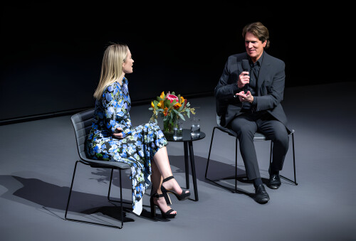 5c39aedbe4af99796e65f4e7b684b88d