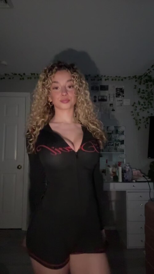 65018e10ea2b4b4364ef084945b77587