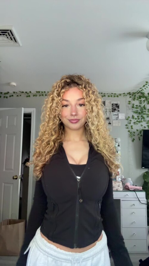 6b8e241d93a235bfd574747c9e20a7a9