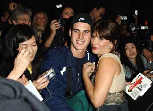 856e8d96352adac4ea60f24a980e914f