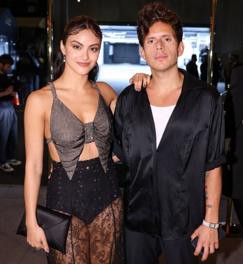 8a1feaee8631125ad0af926a55d636ea