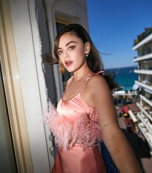 9f057211d95046e08d32c06e3f34d17d