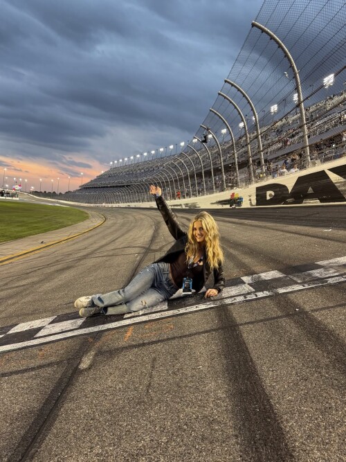 ab825d967a3a7b0674bf5c6b45cf85e3