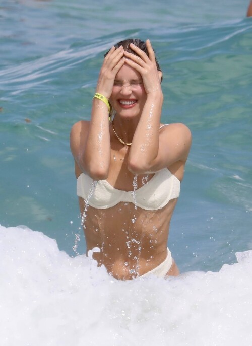 ac27cb02f8b8fa92f7c3ace71e62b6cb