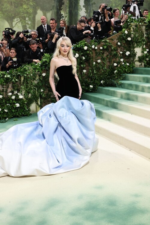 af5813f5a14a01e082e66ffcb8d7cc93