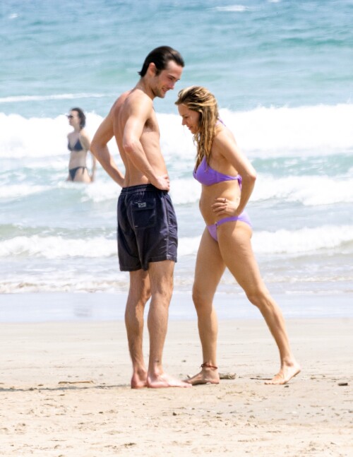 b2a4643993392ce41bc96f7ae733e253