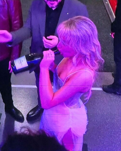 bda353f24db5006acd0b3da94bd48e99