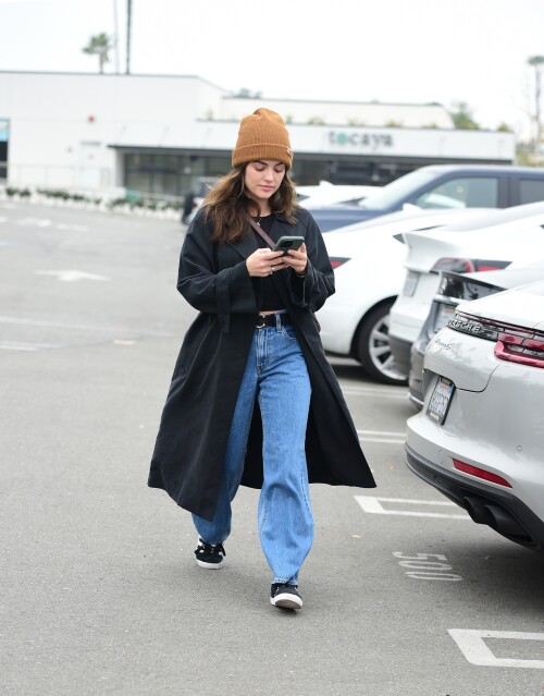 cc1e2b5c0c94735284a4d9ee1c7d984b