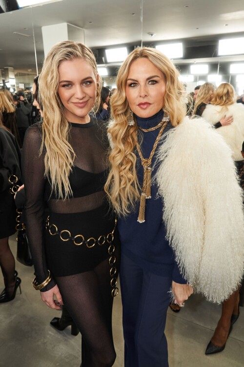 ce5a4a70f02e03d2bc3fae99b0ace014